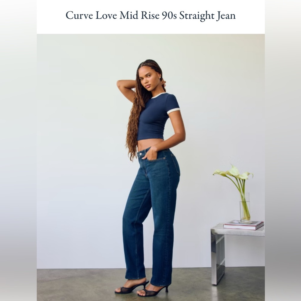 Abercrombie & Fitch Curve Love Mid Rise 90s Straight Jeans in Blue 31R